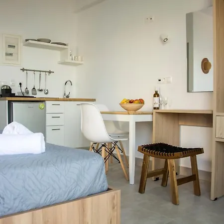 Aparthotel Ellie 3*